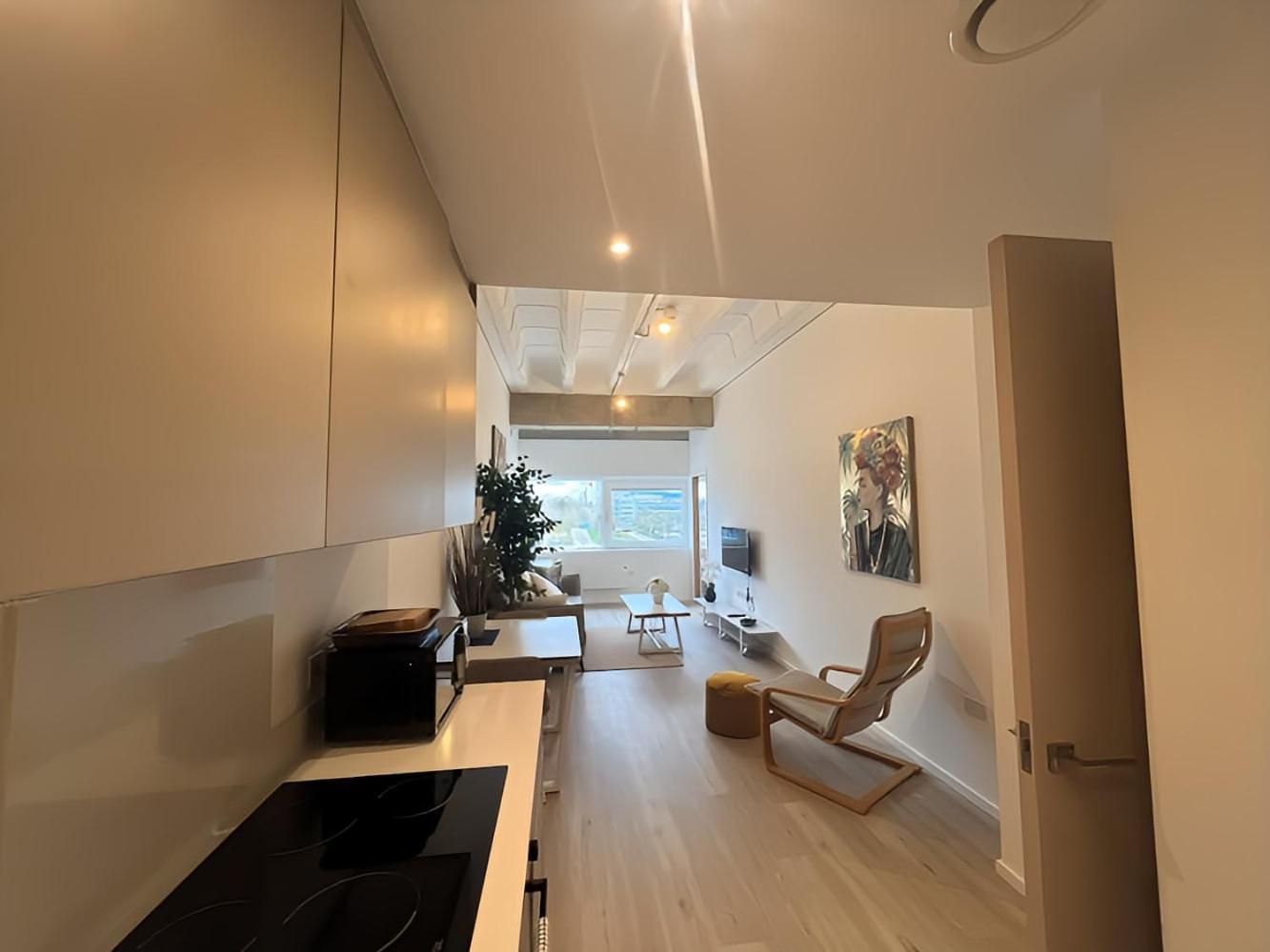 1Br Luxury Flat At Train Station - Long Stays Welcome - Just Ask Milton Keynes Esterno foto